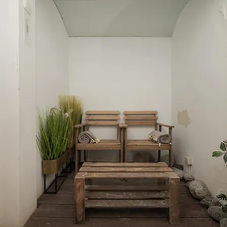 Casa de hóspedes Four Horizons By Hosty 3*