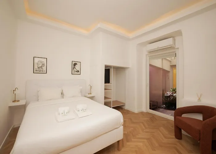 Four Horizons By Hosty 3*