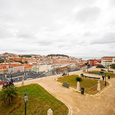 Four Horizons By Hosty Lisboa